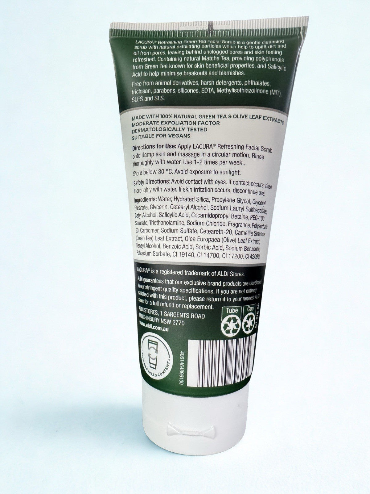 Lacura Refreshing Facial Scrub with Green Tea&Olive Leaf Relaxed&Refreshed 150ml