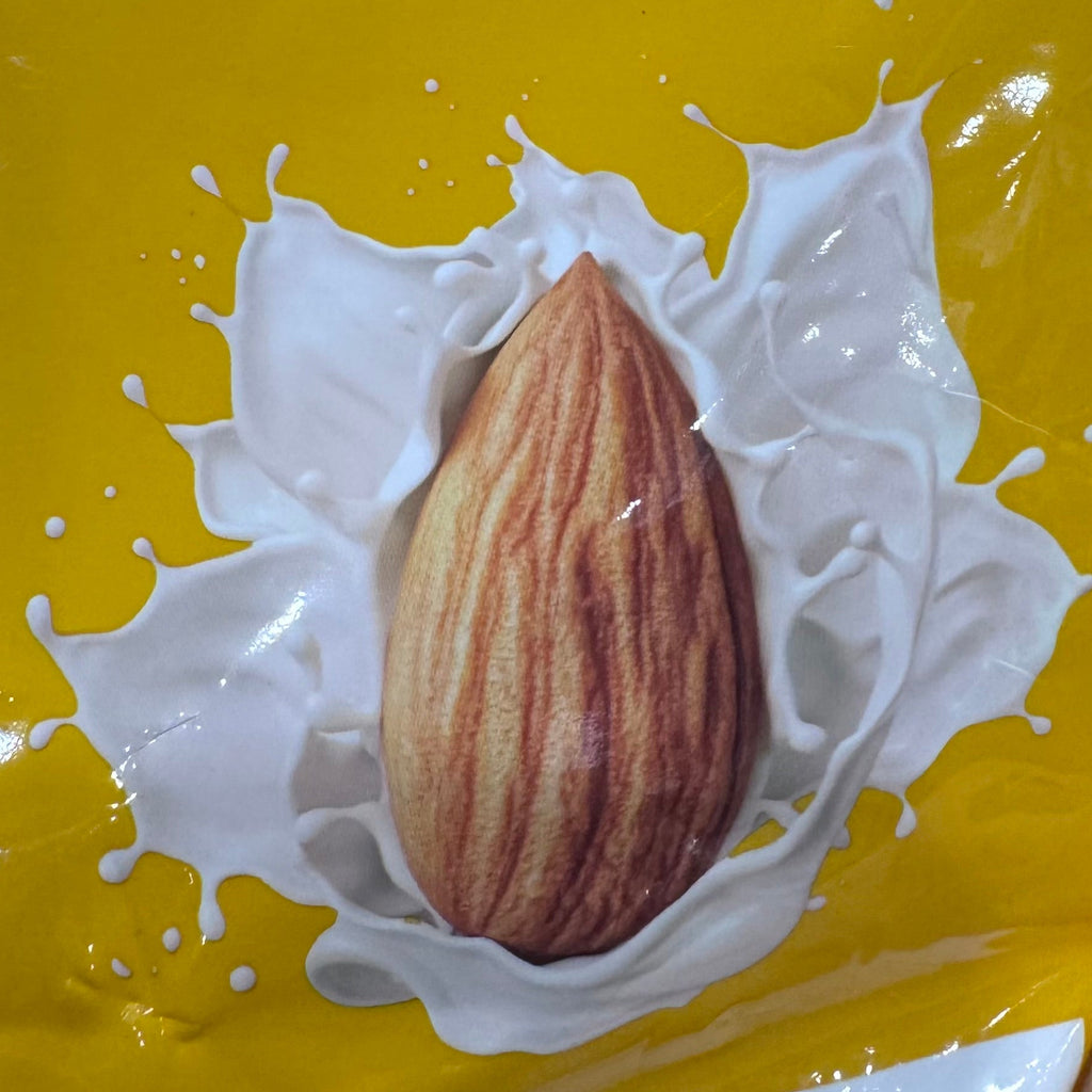 Milky Flavoured Almonds 680g
