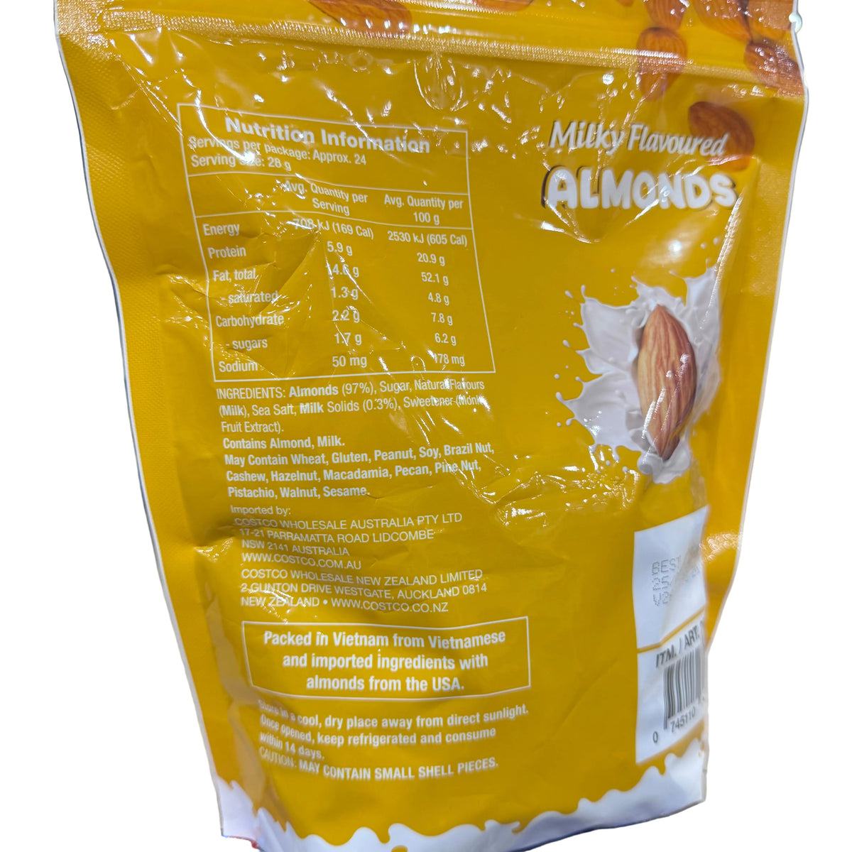 Milky Flavoured Almonds 680g